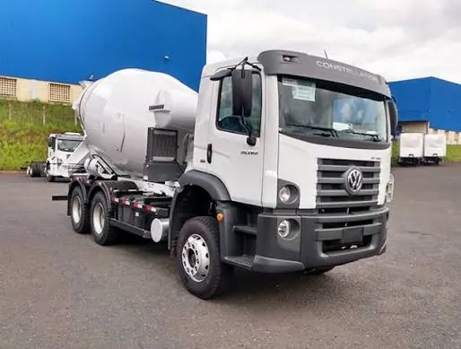 Caminhão betoneira para mobilização nacional